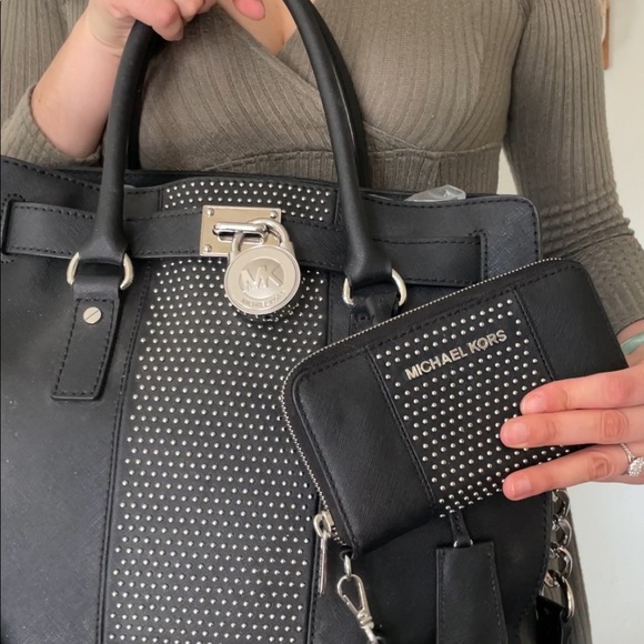 Michael Kors Studded Hamilton and Matching Wallet - Picture 3 of 3